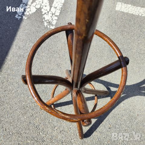 Стара дървена стояща закачалка с ринг за чадъри, снимка 3 - Антикварни и старинни предмети - 46405353