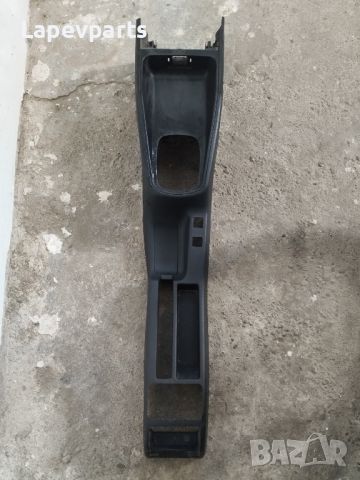 средна конзола Seat Toledo Leon 1999-2005 Сеат Толедо Леон , снимка 1 - Части - 46765706