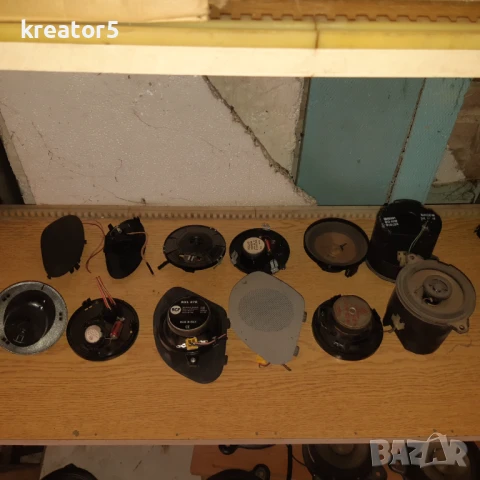 Говорители от табло на автомобил