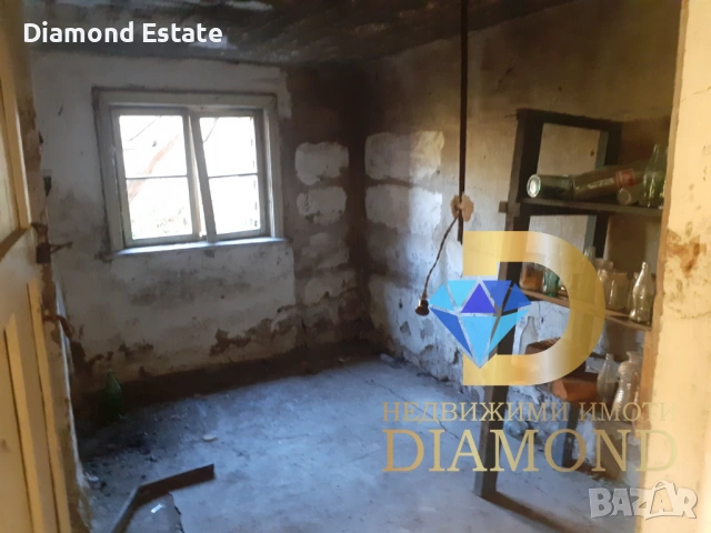 Двуетажна къща в село Медникарово обл. Стара Загора, снимка 9 - Къщи - 47716964