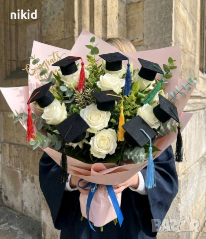 Тога шапка завършване Дипломиране бал кутия от филц украса декор , снимка 2 - Други - 53979580