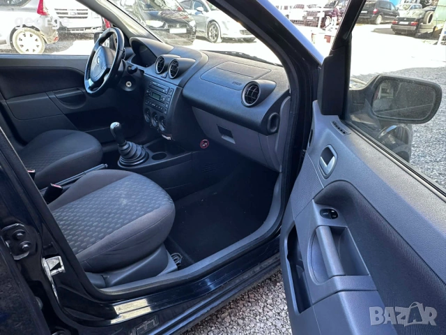 Ford Fiesta 1.4 TDCI 70 к.с. 2002 година - внос от Австрия, снимка 12 - Автомобили и джипове - 53876646