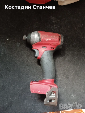 Винтоверт импакт Milwaukee M18 ONEID , снимка 2 - Винтоверти - 54007651