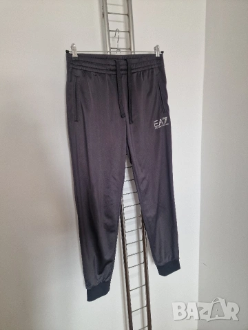 Страхотен мъжки екип ARMANI EXCHANGE размер М , снимка 11 - Спортни дрехи, екипи - 53633357