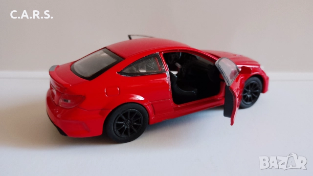 Mercedes-Benz C63 AMG Coupe Welly - Мащаб 1:34-39, снимка 12 - Колекции - 51270378