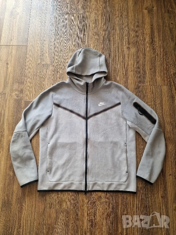 Страхотно мъжко горнище NIKE TECH FLEECE размер L / XL , снимка 2 - Спортни дрехи, екипи - 53780113