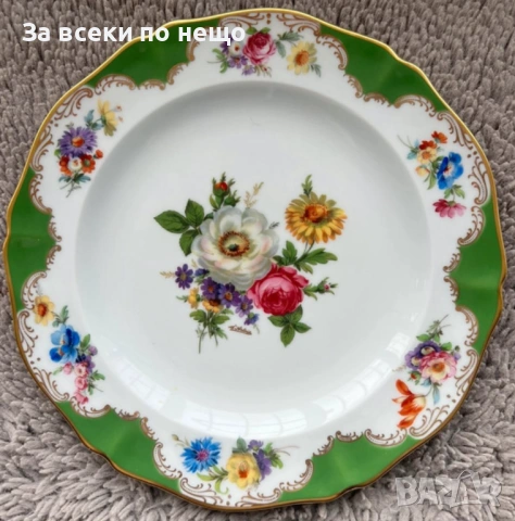 Limoges France  “ Слъчеви цветя” - великолепни цветя и централен букет в злато Код P1911