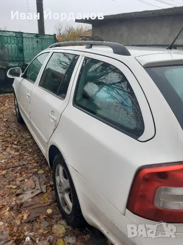 Skoda Octavia 2.0 TDI 4x4, снимка 4 - Автомобили и джипове - 48001877