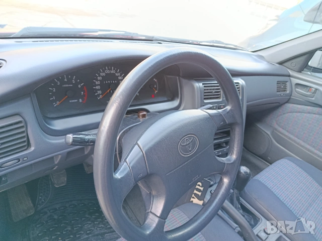 Продава Тойота Карина 