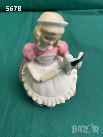 Порцеланова фигурка Royal Doulton, снимка 5 - Колекции - 53540116