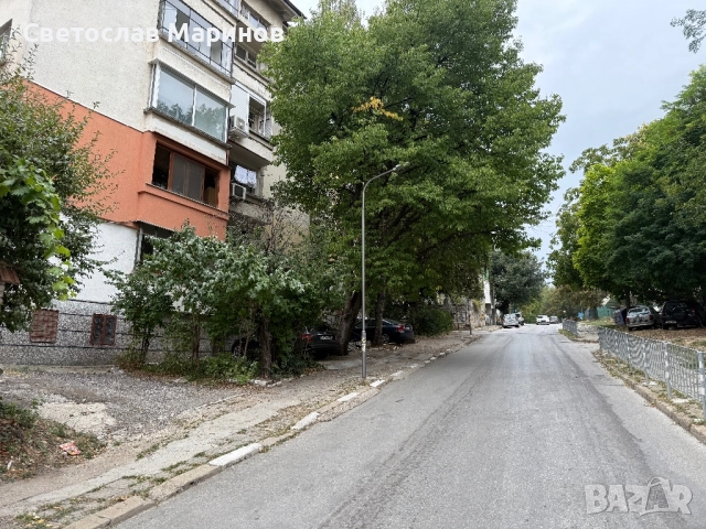 Гараж - 22 квадрата , снимка 10 - Гаражи и паркоместа - 51681967