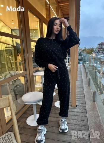 Комплект с камъни