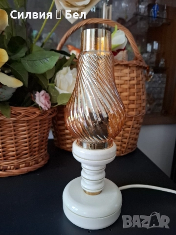 Ретро нощна лампа , снимка 2 - Настолни лампи - 51954822
