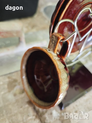 Комплект 2 чашки и 2 чинийки със стойка