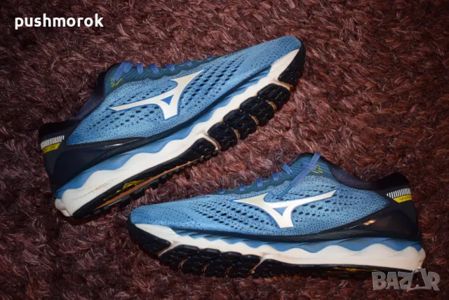 MIZUNO Wave Sky 3 – размер 45, снимка 10 - Маратонки - 47248668