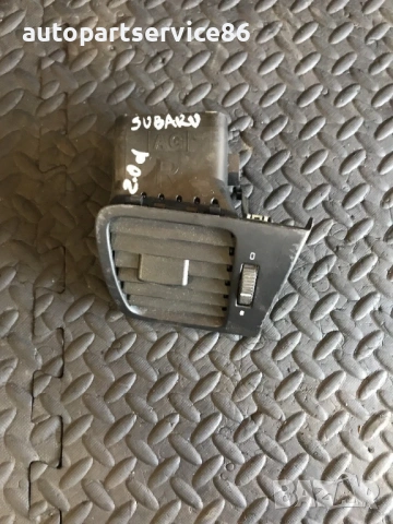 Въздуховод на таблото дясна страна за Subaru Legacy (2003-2009), снимка 2 - Части - 54237898