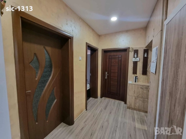 Продавам етаж от къща самостоятелен идеален Център, снимка 7 - Къщи - 52541111