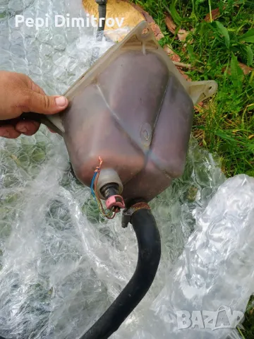 Казанче антифриз за Ауди 80 б4 , снимка 2 - Части - 50418900