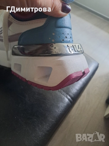 Дамски сникърси Fila Upgr8, снимка 9 - Маратонки - 52015468