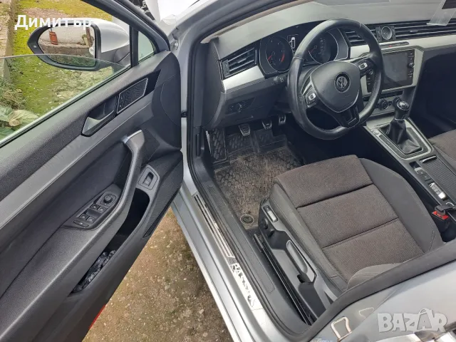 VW Passat 1.6  120кс., снимка 5 - Автомобили и джипове - 48979726