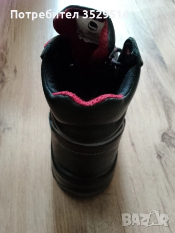 Продавам обувки за работа , снимка 4 - Други - 52162946