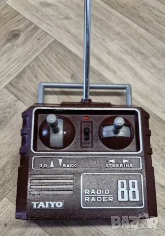 купувам  дистанционно за TAIYO Japan радио управляема играчка Volkswagen GOLF MK1 POLIZEI 