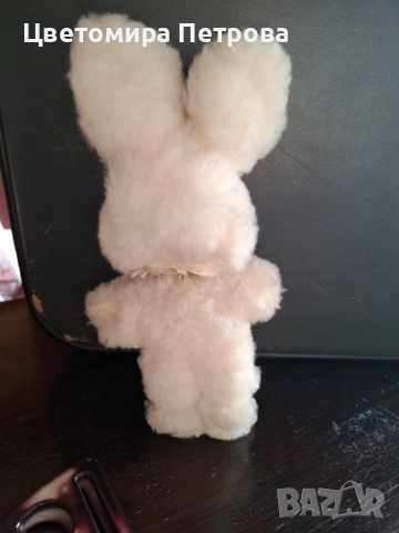 Соц мека кукла зайче с етикет, снимка 4 - Антикварни и старинни предмети - 53185851