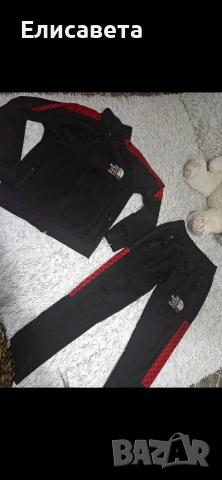 Дамски спортен екип 