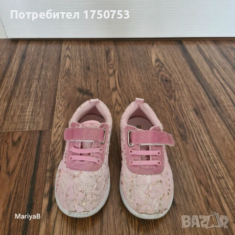 Маратонки с пайети от магазин ССС, снимка 6 - Детски маратонки - 51271895