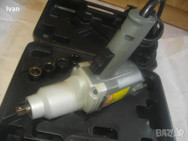 300Nm 900W UNITEC НЕМСКИ ОРИГИНАЛЕН 2014г. ЕЛЕКТРИЧЕСКИ ГАЙКОВЕРТ В КУФАР С 3 ТОРСА НАКРАЙНИЦИ, снимка 8 - Други инструменти - 50415052