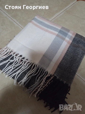 Чисто нов шал 67/186см, снимка 2 - Шалове - 53404292