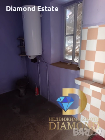 Двуетажна къща в село Върбица общ. Димитровград, снимка 12 - Къщи - 49859239