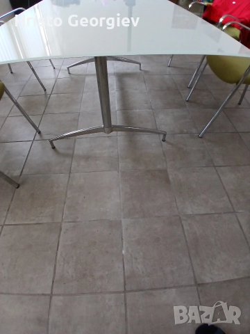 Стъклена маса за трапезария, снимка 2 - Маси - 52606298