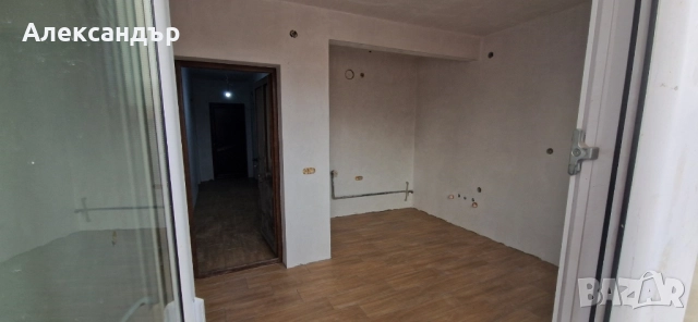 Къща от собственик с гараж, снимка 12 - Етаж от къща - 52029420