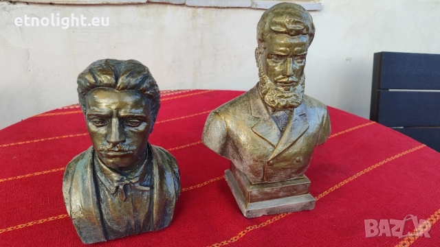 Бюстове на Христо Ботев и Васил Левски , снимка 10 - Статуетки - 52514835