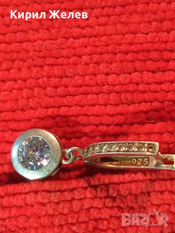 ШАРМАНТНА АНГЛИЙСКА СКЪПОЦЕННА ОБЕЦА СРЕБРО 925 с ПРЕКРАСЕН ЮВЕЛИРНО ФАСЕТИРАН ИСКРЯЩ ЦИРКОН 27414, снимка 11 - Обеци - 49704368