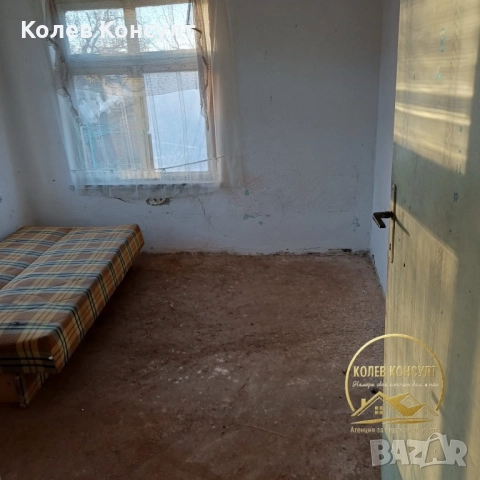 Продавам къща в с. Върбово, снимка 7 - Къщи - 52827036