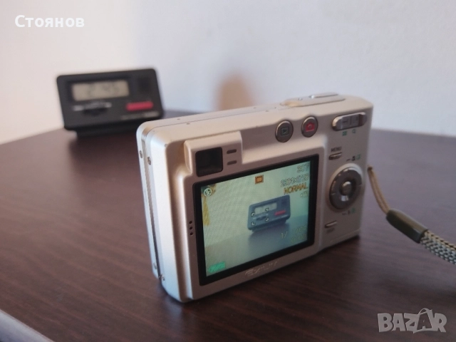 Камери Casio EXILIM Japan, снимка 15 - Фотоапарати - 48779823