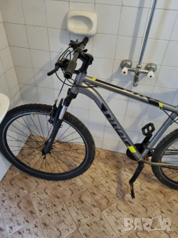 Продавам чисто нов кросов велосипед 28 цола ползван много малко, снимка 2 - Велосипеди - 53475236