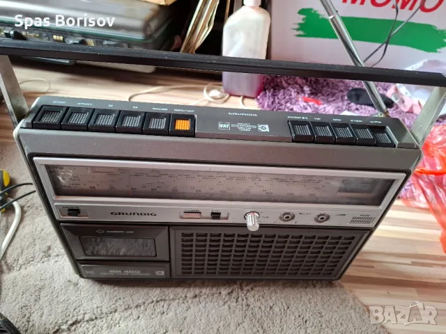 grundig rr400, снимка 2 - Радиокасетофони, транзистори - 47083114