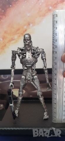 Terminator800 Exoskeleton 18 см-65 лв, снимка 3 - Колекции - 45875875