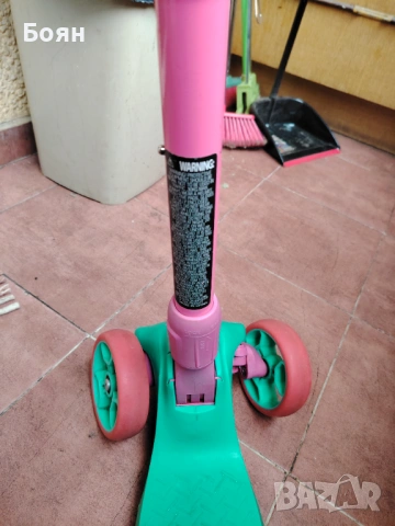 Тротинетка за дете, снимка 4 - Скутери и тротинетки - 54091851