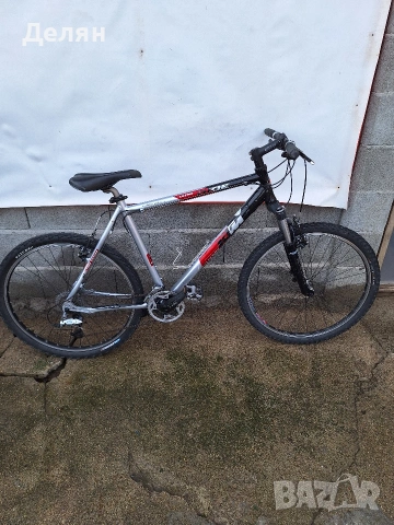 Велосипед KTM 26",алуминиева рамка,преден амортисьор заключващ,скорост 3×9,монтаж SHIMANO LX