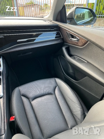 Audi Q8 55 TFSI, 340к.с, 360* , Обдухване, Панорама, Дистроник, снимка 13 - Автомобили и джипове - 51542387
