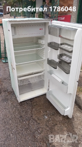 Хладилник с камера  NEFF работи перфектно., снимка 4 - Хладилници - 52078415