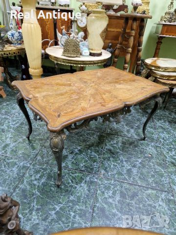 Чудесна много стара антикварна холандска маса от бронз с дървен плот , снимка 1 - Антикварни и старинни предмети - 45821193