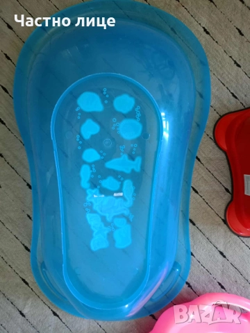 Лот - Бебешко корито, стълбичка, преходник за тоалетна, гумени и плюшени играчки, глицеринов сапун, снимка 6 - За банята - 51630684