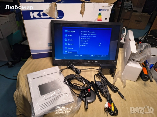 Телевизор KCR, 12V телевизор с цифров DVB-T2 тунер, HDMI, USB, липсва дистанционното