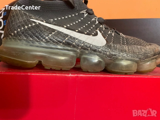Nike Vapormax 42ри номер , снимка 5 - Маратонки - 53650701