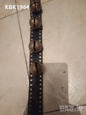 колан със стари бронзови звънчета, снимка 2 - Антикварни и старинни предмети - 53183691